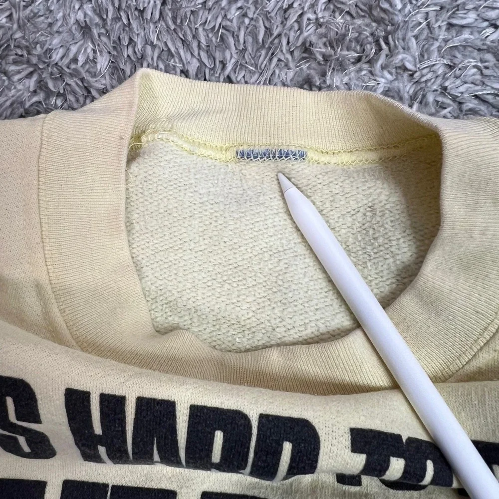 Vintage Garfield Sweatshirt M Yellow Hard To‎ Be Humble Comic Crewneck 70s